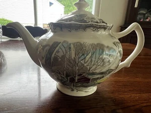 Johnson Brothers FRIENDLY VILLAGE 4 cup Teapot w/Lid England - Picture 1 of 12
