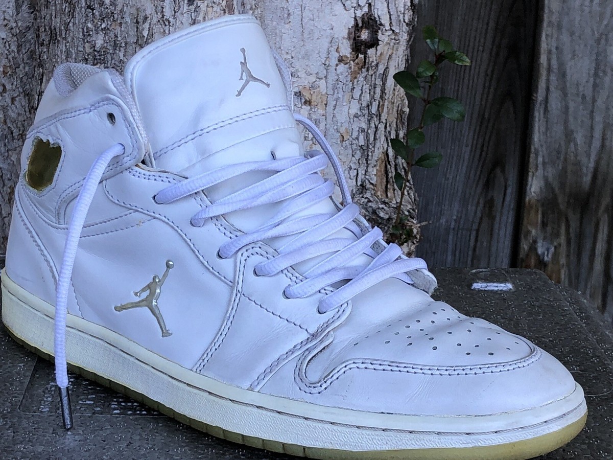 Jordan 1 Retro 2002 White Chrome for Sale | Authenticity Jordan 1 Retro 2002 White Chrome for Sale | Authenticity