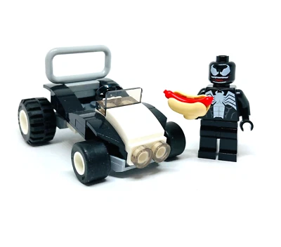 New LEGO Venom Red Mouth Minifigure with Car from 40454 - Image 1 of 2