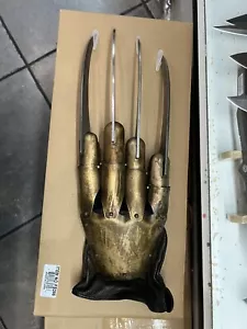Freddy Kruger Deluxe Metal Sharp Glove 1:1 Full Metal - Picture 1 of 5