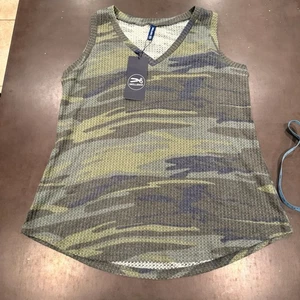 NWT IWOLLENCE Women's Camo V-Neck Tank Top Waffle Knit Stretchy - Picture 1 of 7