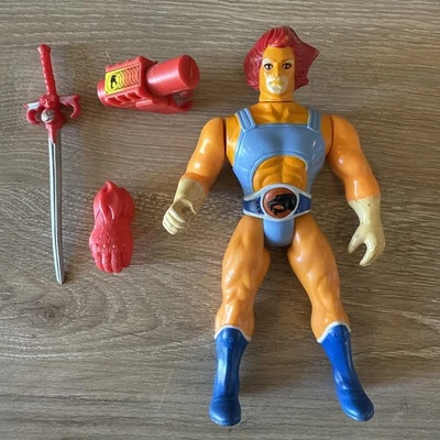 Figura LJN ThunderCats Lion-O 1985 COMPLETA Vintage Anillo de Poder Garra de Espada Foto 1 de 4
