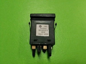 Interruptor, calefacción de luneta trasera adecuado para VW Passat 3B, 3B0 959 621 C - Imagen 1 de 3