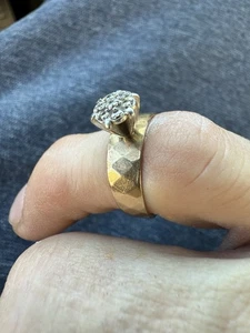 Anello Vintage Oro Giallo 10 Kt Grappolo Solitario Bellissimo Misura 6 In Buone Condizioni - Foto 1 di 9