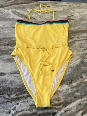 Maiô Juicy Couture Grande Clássico Terry Halter Amarelo Uma Peça LEIA - Imagem 1 de 4