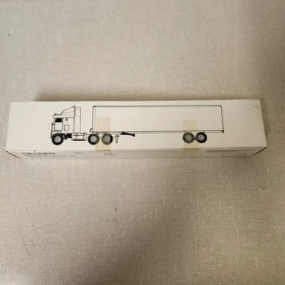 Cabina Kenworth Ertl 1/64 con remolque licores Monarch hecha en 1993 totalmente nueva... Foto 1 de 4