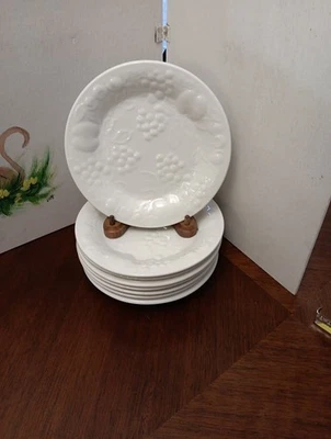 Gibson FLOURISH WHITE Platos de Ensalada 73/4" Diámetro - Juego de 8 Foto 1 de 4