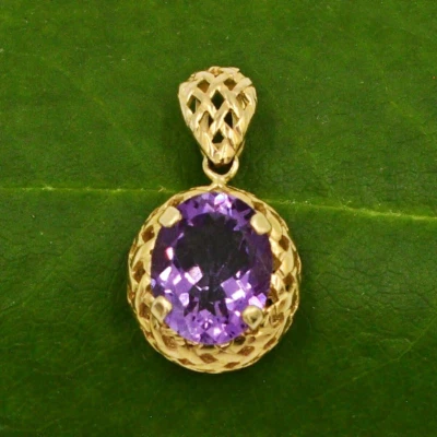 Colgante de oro amarillo de 14k con piedras preciosas de amatista trabajo abierto Foto 1 de 3
