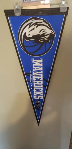 DALLAS MAVERICKS  NBA BASKETBALL VINTAGE RETRO PENNANT 5/17/22 Cover