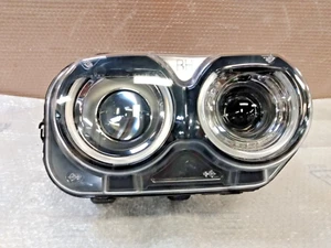 Dodge Challenger 2015-2020 fabricante de equipos originales faro halógeno lado derecho del pasajero - Imagen 1 de 22
