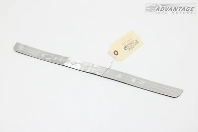 Chrysler 300 2015-23 placa de protección contra rasguños alféizar de la puerta del lado del pasajero delantero derecho OEM Foto 1 de 4