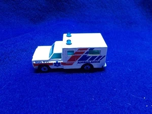Matchbox Superfast #41 White Ambulance, Blue & Red Stripes on Sides - Picture 1 of 3