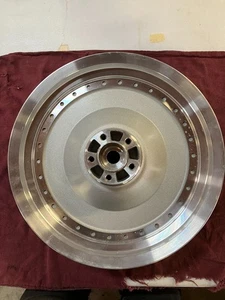 harley davidson fatboy front wheel w/new bearings - Bild 1 von 11