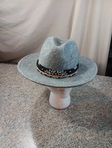 Sombrero gris Altar'd State para mujer 100 % lana fieltro en forma de talla única envío gratuito - Imagen 1 de 6