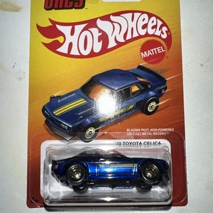 Mattel Hot Wheels 2025 The Hot Ones #4 70 Toyota Celica (blau) *neu* JBY68 - Bild 1 von 3