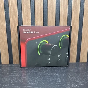 Focusrite Scarlett Solo 4th Gen USB Audio Music Recording Interface - Picture 1 of 5