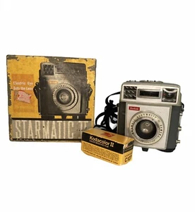Vintage Kodak Brownie Starmatic II Camera With Box - Picture 1 of 2