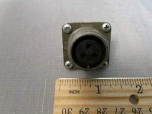 Bendix MilSpec Circular Connector MS3102A-14S-1S 3-Pin Female Panel Mount - Picture 1 of 2
