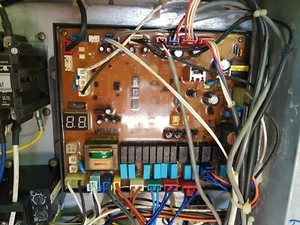 LG MULTI V CONTROL BOARD CRUN1008T1 - Imagen 1 de 4
