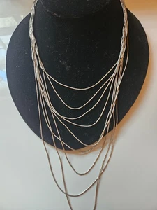 INCREÍBLE COLLAR NAVAJO NUEVE 9 HEBRAS DE PLATA ESTERLINA PLATA LÍQUIDA - Imagen 1 de 4