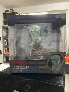 Metal Gear Solid Snake 8" Statue. Stealth Camouflage PVC Painted LIGHTS UP New - Picture 1 of 7