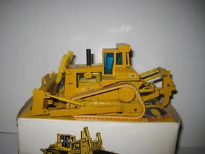 CATERPILLAR D 10 PLANIERRAUPE PACMAN LOGO #285.1 CONRAD 1:50 OVP - Picture 1 of 1