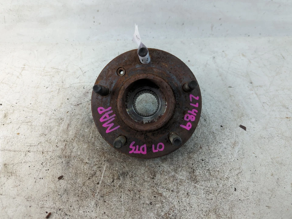 2006-2011 Buick Lucerne Driver Front Wheel Hub Oem YAQY9 - Image 1 of 4