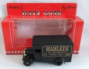 LLEDO DAYS GONE 1934 DENNIS PARCELS VAN HAMLEYS DIECAST RED BOX - Bild 1 von 2