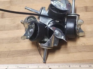 Caster Wheel Swivel 1.75" peg Stem individually locking Set of 5 wheels - Picture 1 of 5