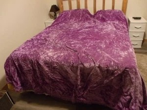VINTAGE LIGHT PURPLE CRUSHED VELVET FULL SIZE BEDSPREAD 84 INCH BY 100 INCH - Picture 1 of 3
