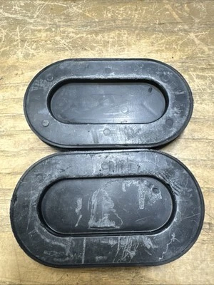 PAR DE CUBIERTAS DE ENCHUFE FORD F-150 OEM 4L34-99277B76 AC 22JS2646-F31 Foto 1 de 4