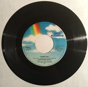 OAK RIDGE BOYS -BOBBIE SUE / LIVE IN LOVE- 1982 MEXICAN 7" SINGLE, FOLK ROCK - Picture 1 of 3