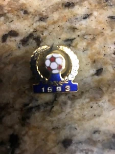 Fußball Fussball 1993 Pin  - Bild 1 von 4