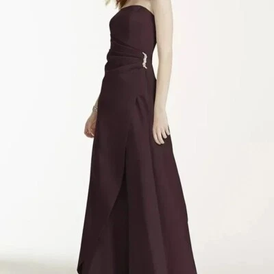 Vestido de novia para mujer David's trufa satinado sin tirantes con cortina lateral y broche 6 Foto 1 de 4