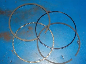 Polaris 14/21 sportsman 850 piston ring kit OEM NOS 2204959 - Picture 1 of 2