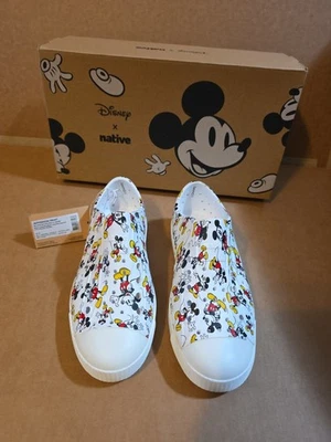 Disney X Native Jefferson White Kid's Mickey Mouse Print Slip On Sneaker Size J2 - Image 1 of 4
