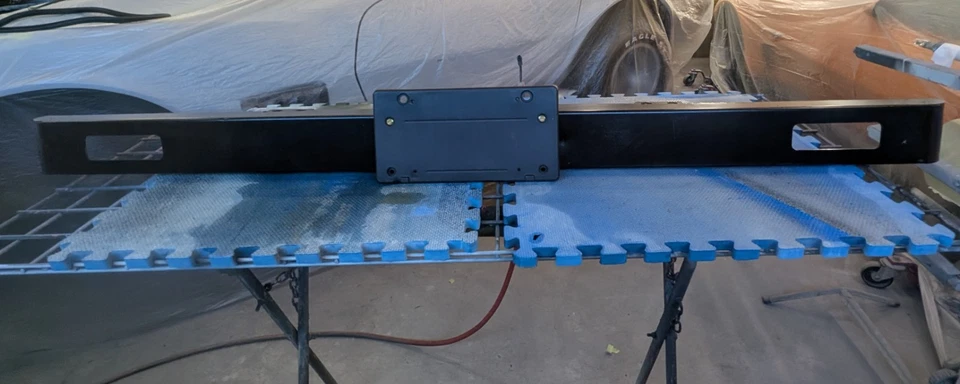 Parachoques delantero negro con luces LED Defender Foto 1 de 1