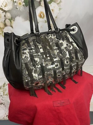 Bolso Valentino Garavani Glam Rock Lentejuelas Negro NUEVO PRECIOSO ÚNICO RT $3495 Foto 1 de 4