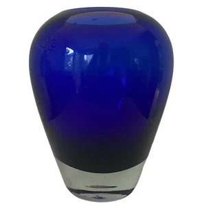 Heavy Georgeous Designs Colbalt Blue Flower Vase Clear Base 7 1/2 inches Tall - Picture 1 of 8