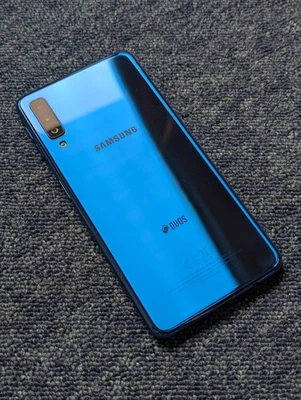 Samsung Galaxy A7 (2018) 64GB Blau Dual SIM + SD Card Slot. Top Zustand - Bild 1 von 4
