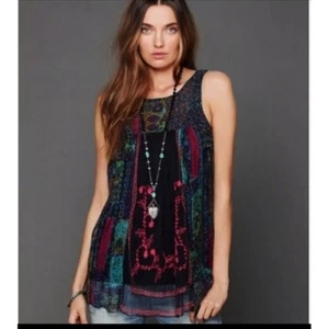 Free People tunica canotta piccola trasparente patchwork multi nera donna y2k stravagante - Foto 1 di 18