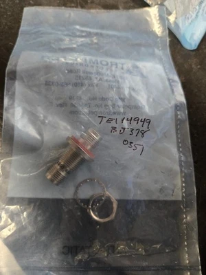 Trompeter TEI 14949 BJ378 TRT Bulkhead Jack | Feed-Through | Straight | Threaded - Image 1 of 3