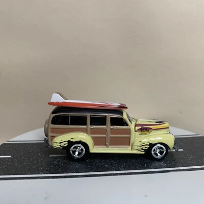 Johnny Lightning Surf Rods 1941 Chevy Special Deluxe Woody Truck Light Yellow NM - Image 1 of 4