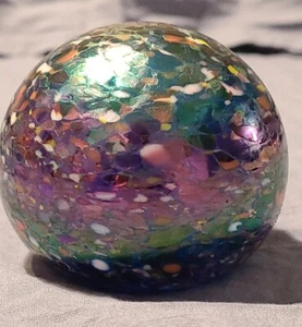Beautiful Vintage Gibson 1992 Iridescent Confetti Art Glass Paperweight - Picture 1 of 10