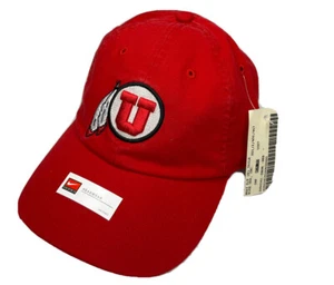Cappello baseball vintage Nike Utah University berretto ricamato swoosh anni 90 rosso nuovo con etichette - Foto 1 di 9