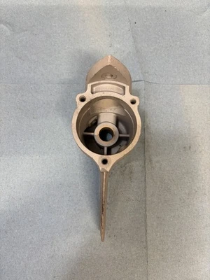 Johnson SD-20 gear case 300064 - Image 1 of 4