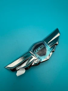 OEM 2009 - 2014 Hyundai Genesis Rear Emblem Badge Logo Wing Chrome 863303M500 - Picture 1 of 5
