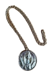 The British Museum Elizabeth I Pendant With Case - Picture 1 of 8