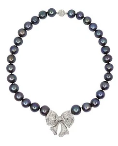 18K White Gold Diamond Bow Tie Brooch Black Pearl Necklace - Picture 1 of 15