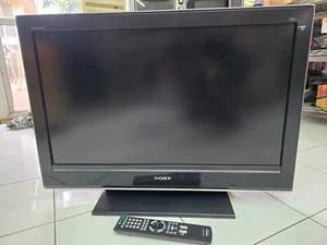 Sony Bravia LCD Digital 32" Color TV Model KDL-32XBR4 - Picture 1 of 8